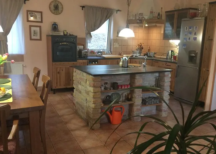 게스트하우스 For Rent Near Budapest
