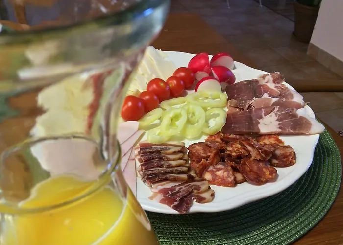 For Rent Near Budapest 게스트하우스 4*